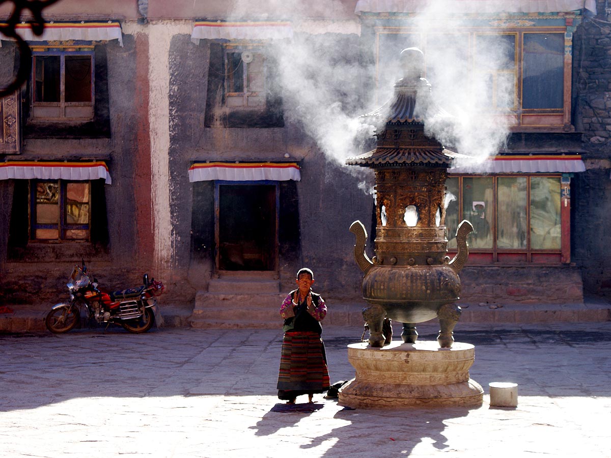AsiaBikeTours_Tibet_Lhasa_Everest_23.jpg